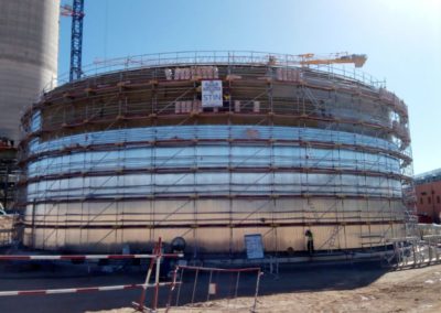 External perimeter scaffolding in tank, Noor Project, Morocco